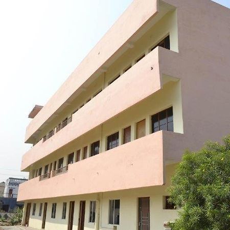 Maitri Hostel Bhilai Bagian luar foto